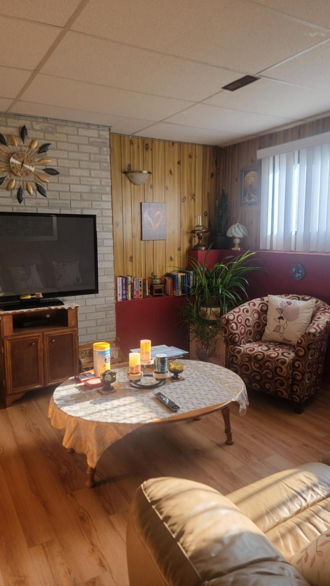 Charming - 2 Bedrooms Suite, 1 Full Bath & Family Room Kamloops Exterior foto
